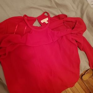 Exposed shoulder ruffle trim top